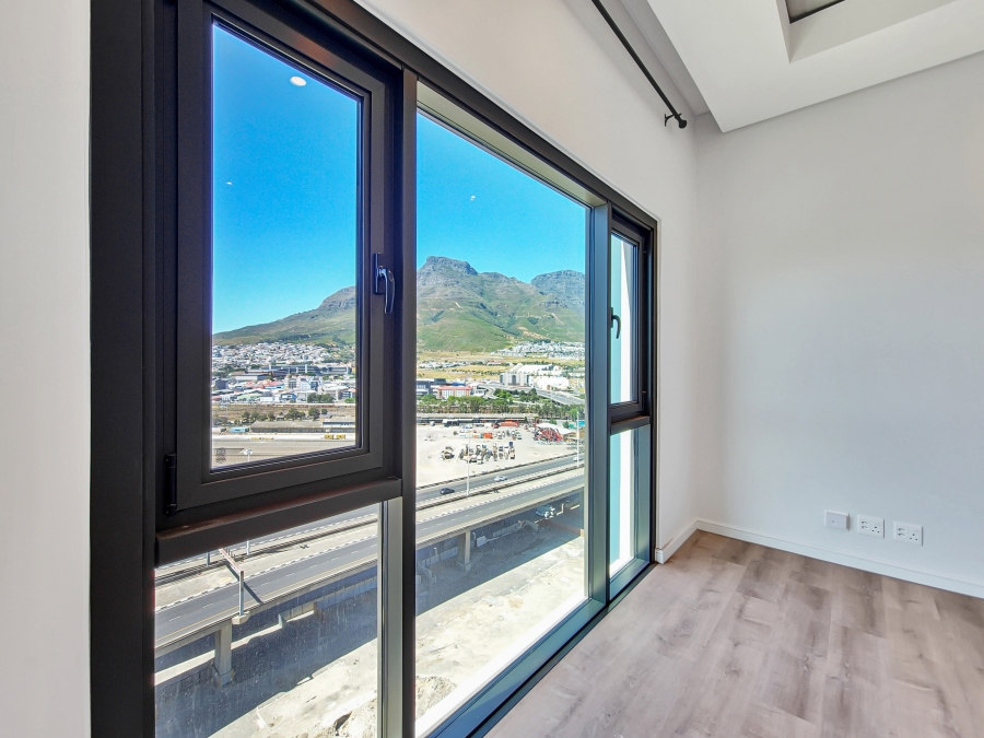 1 Bedroom Property for Sale in Foreshore Western Cape